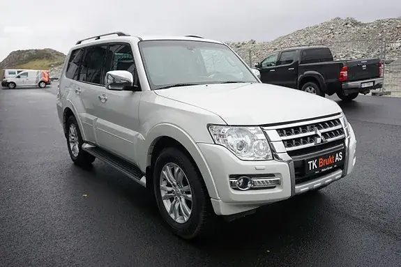 Mitsubishi Pajero 2016 photo 3