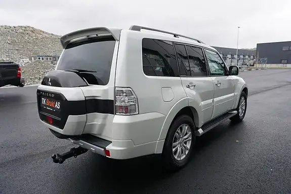 Mitsubishi Pajero 2016 photo 5