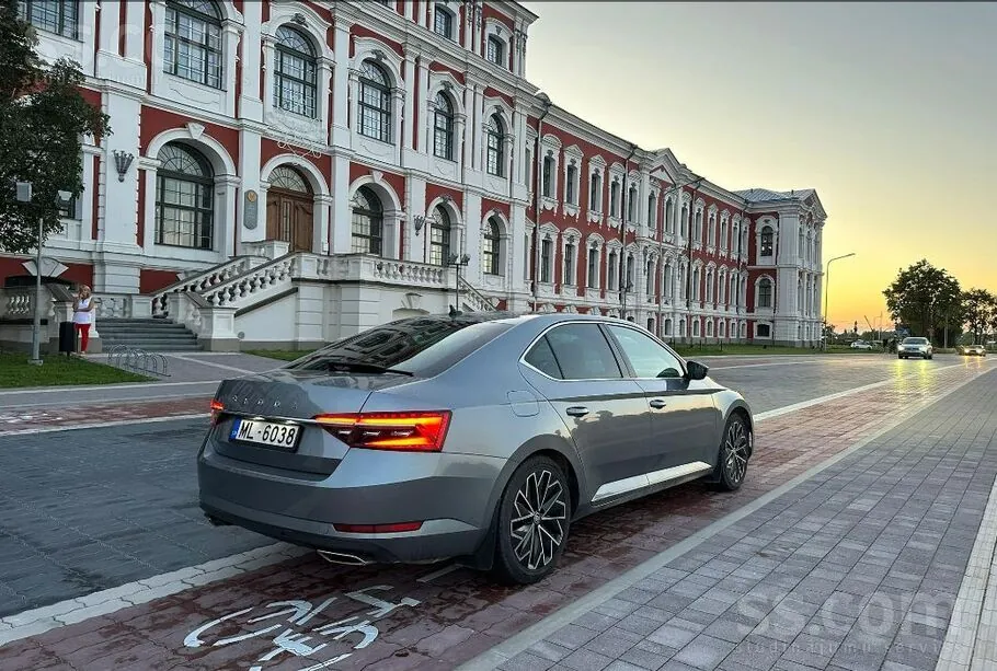 Skoda Superb 2020 photo 5