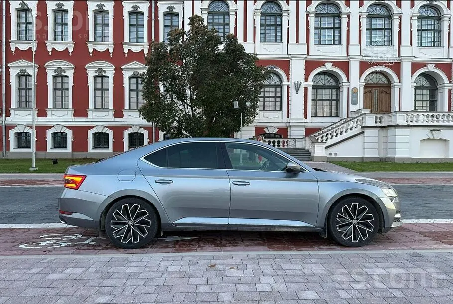 Skoda Superb 2020 photo 2