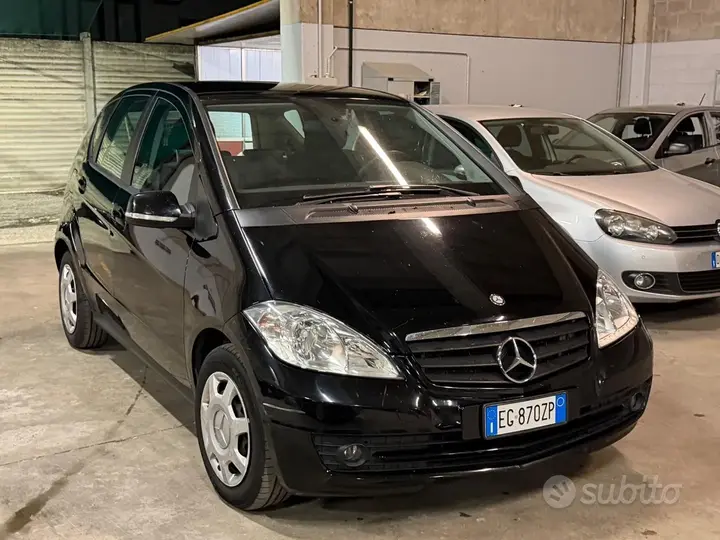 Mercedes-Benz A 160 2011 photo 3