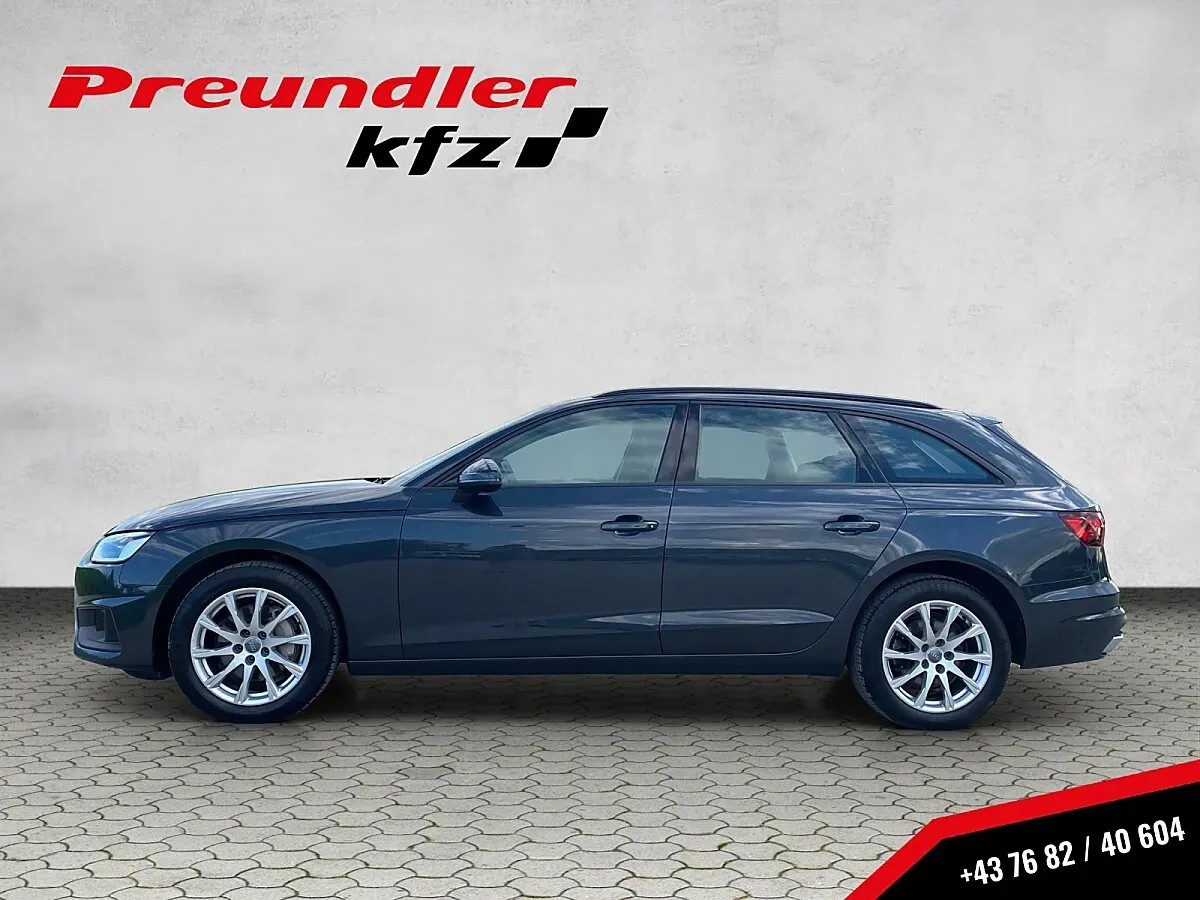 Audi A4 2020 photo 2