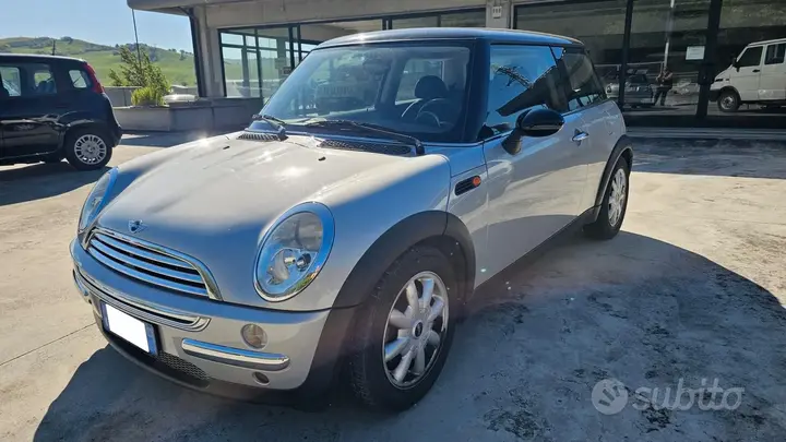 Mini Cooper 2002 photo 2