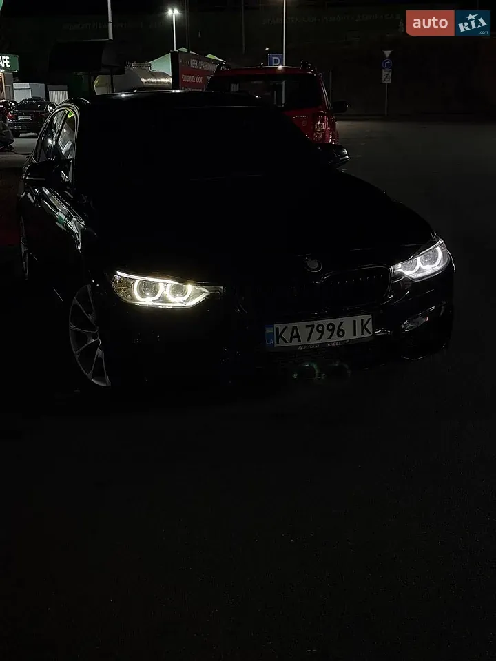BMW 3 Series 2012 photo 3