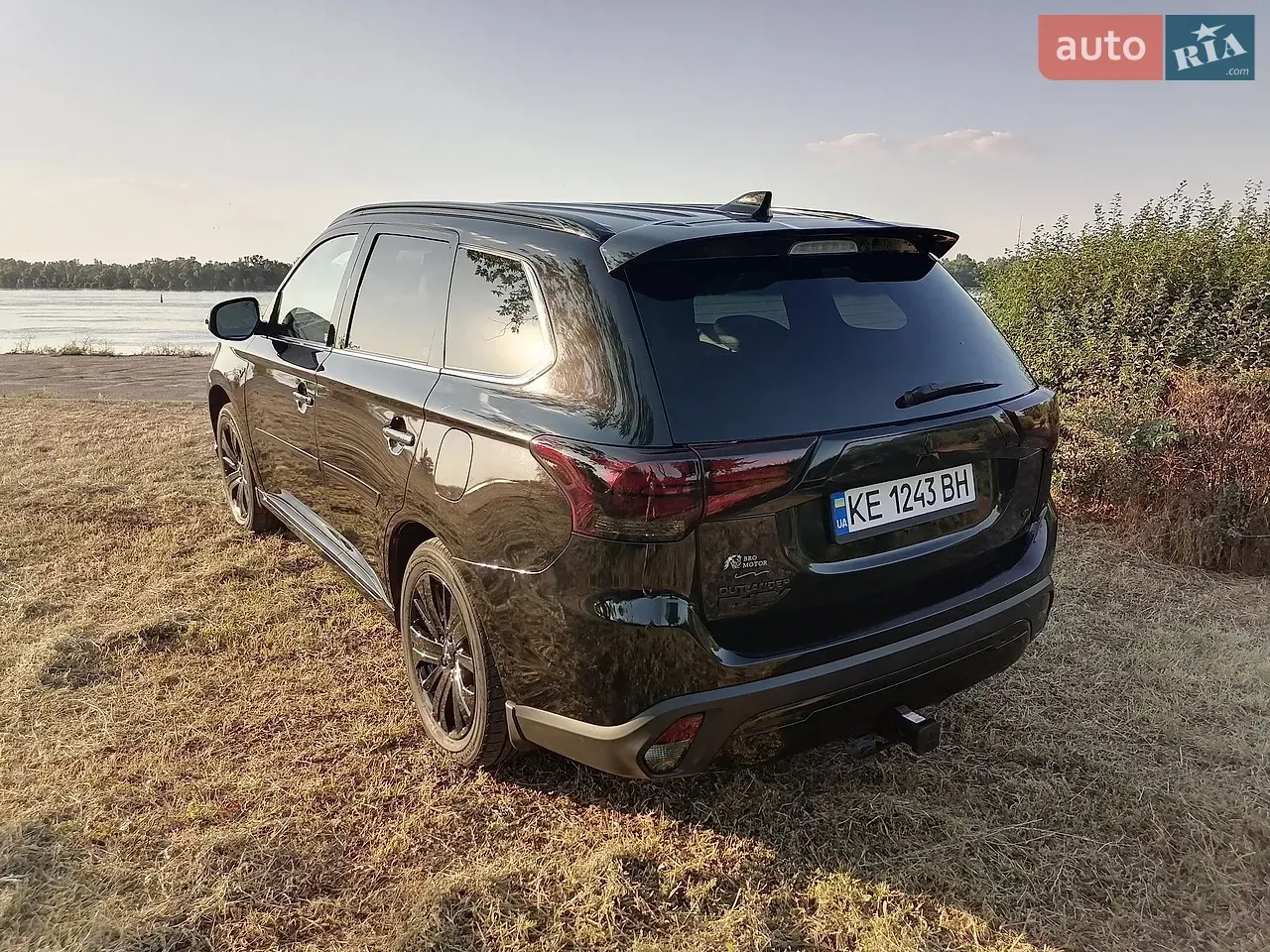 Mitsubishi Outlander 2021 photo 2