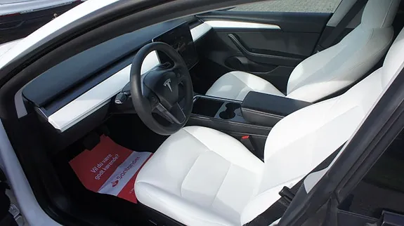 Tesla Model 3 2023 photo 5