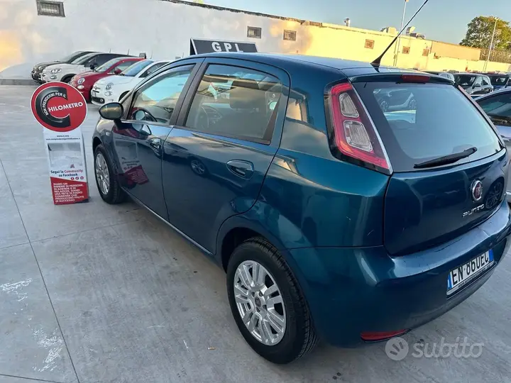 Fiat Punto 2012 photo 4