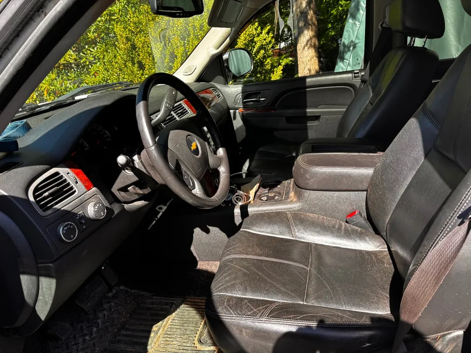 Chevrolet Silverado 1500 2010 photo 2