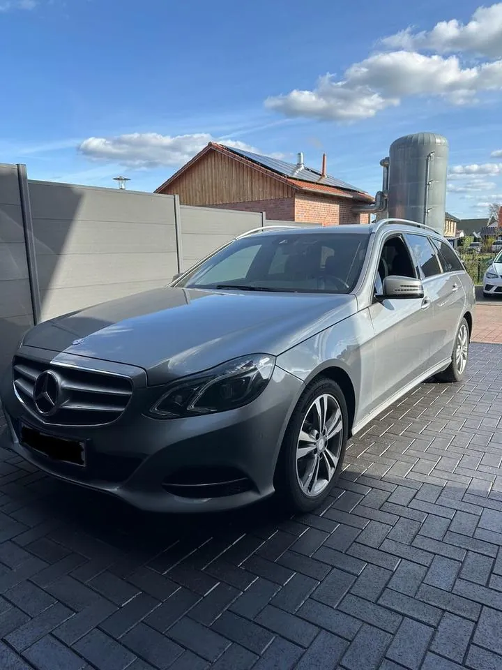 Mercedes-Benz E 200