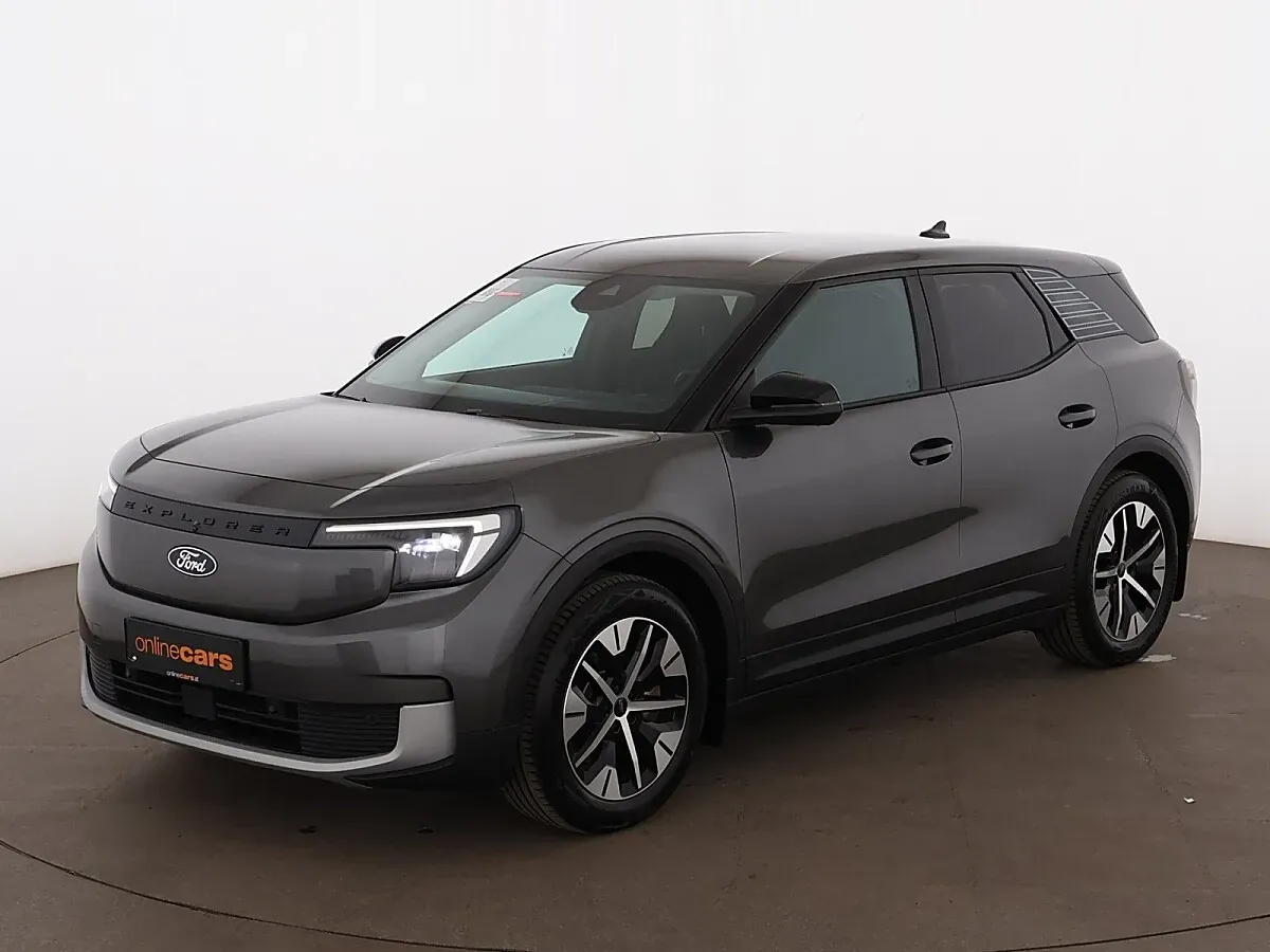 Ford Explorer 2025 photo 2