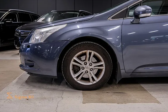 Toyota Avensis 2010 photo 5