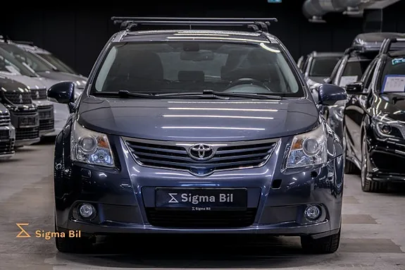 Toyota Avensis 2010 photo 3