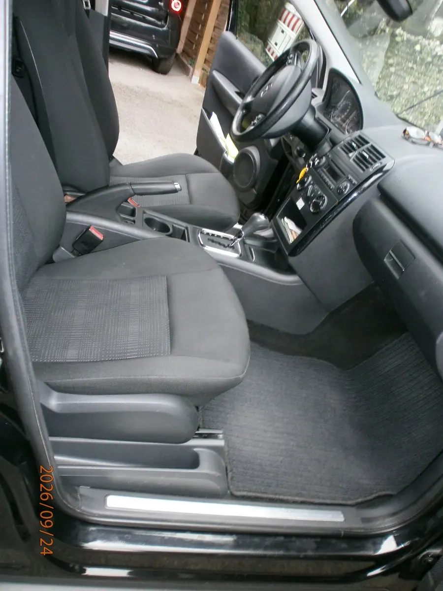 Mercedes-Benz A-Class 2009 photo 3