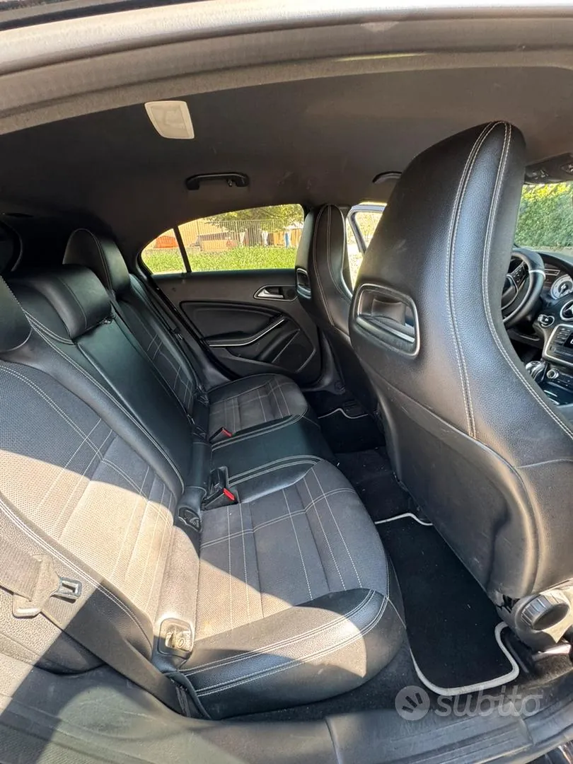 Mercedes-Benz A200 2014 photo 3