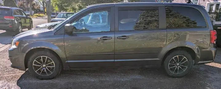 Dodge Grand Caravan 2016 photo 3