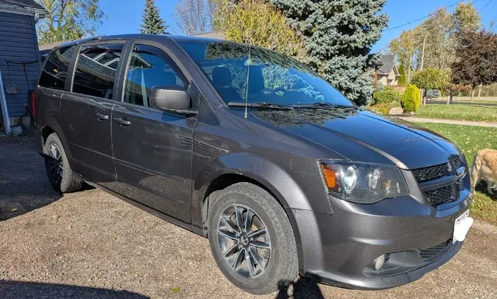 Dodge Grand Caravan 2016 photo 2