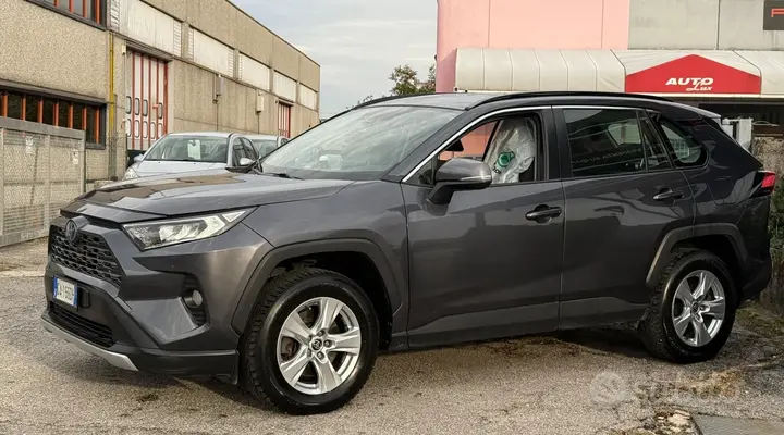 Toyota Rav4 2020 photo 5