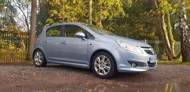 Vauxhall Corsa 2008 photo 2
