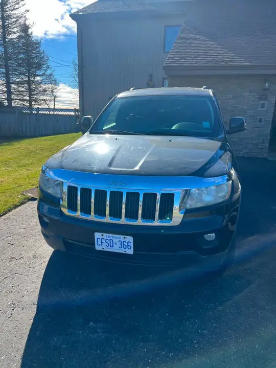 Jeep Grand Cherokee 2011 photo 3