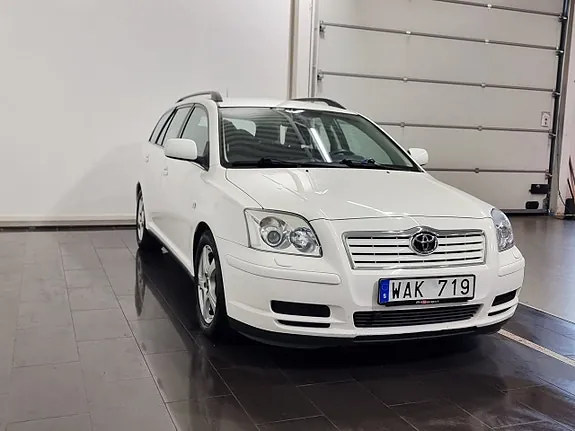 Toyota Avensis 2004 photo 4