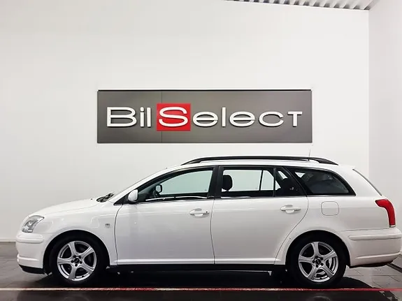 Toyota Avensis 2004 photo 2