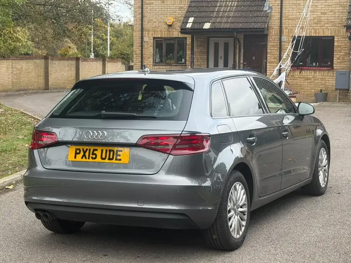 Audi A3 2015 photo 5