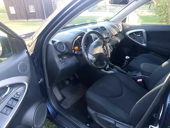 Toyota Rav4 2009 photo 5