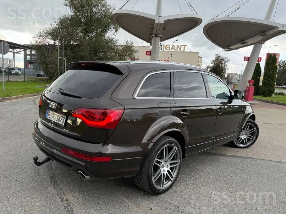 Audi Q7 2012 photo 4