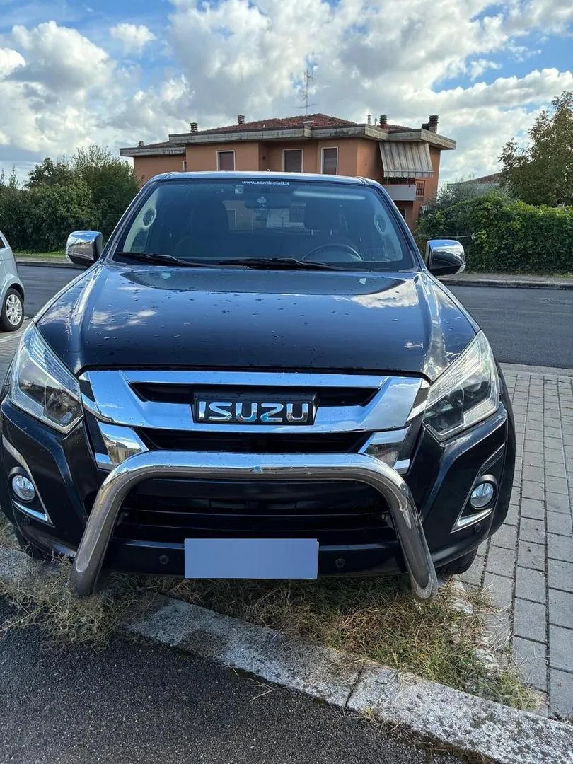 Isuzu D-Max