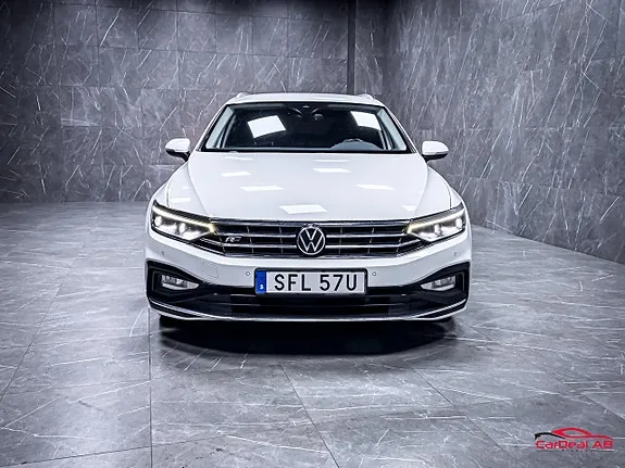 Volkswagen Passat 2021 photo 2