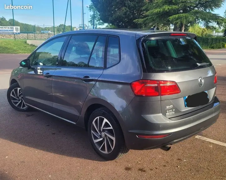 Volkswagen Golf 2017 photo 2