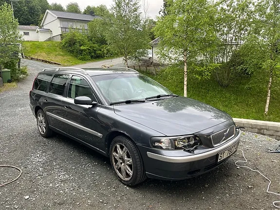 Volvo V70 2004 photo 3
