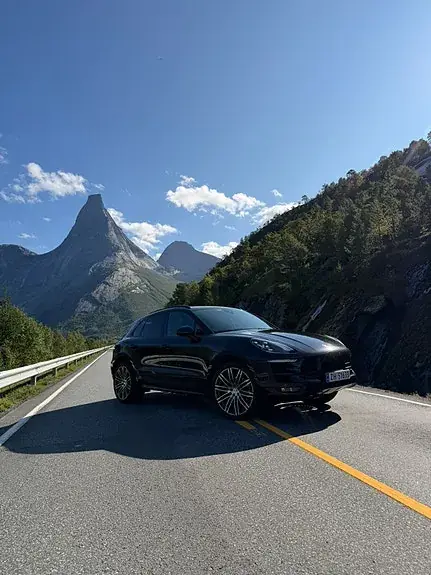Porsche Macan 2018 photo 2