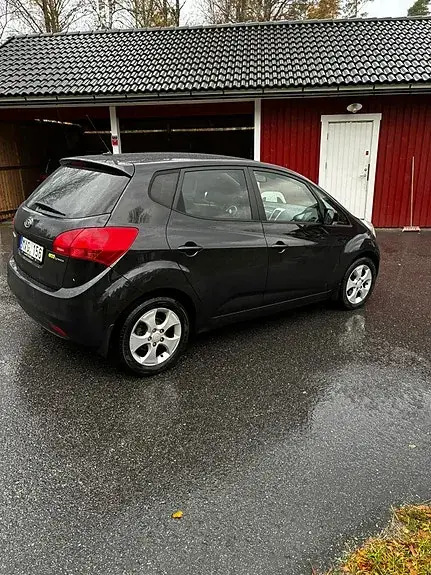 Kia Venga 2013 photo 4