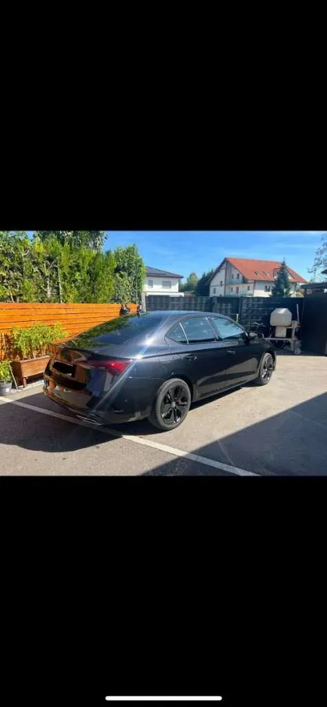 Skoda Octavia 2021 photo 2