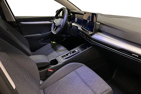 Volkswagen Golf I 2026 photo 5