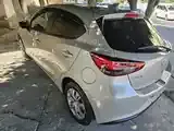 Mazda 2 2022 photo 4