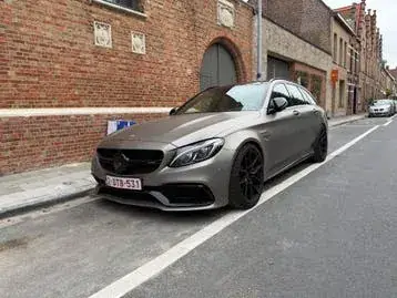 Mercedes-Benz C63 Amg