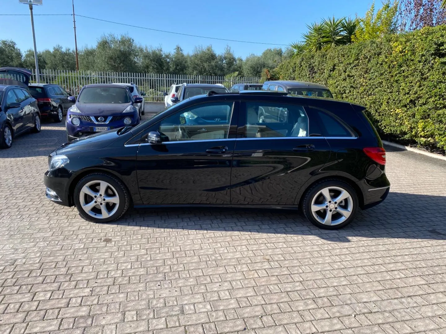 Mercedes-Benz B-Class 2014 photo 2
