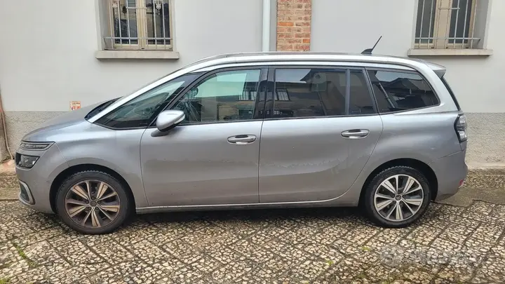 Citroen Grand C4 Picasso 2017 photo 3