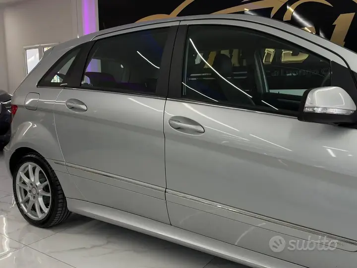 Mercedes-Benz C-Class 2011 photo 5