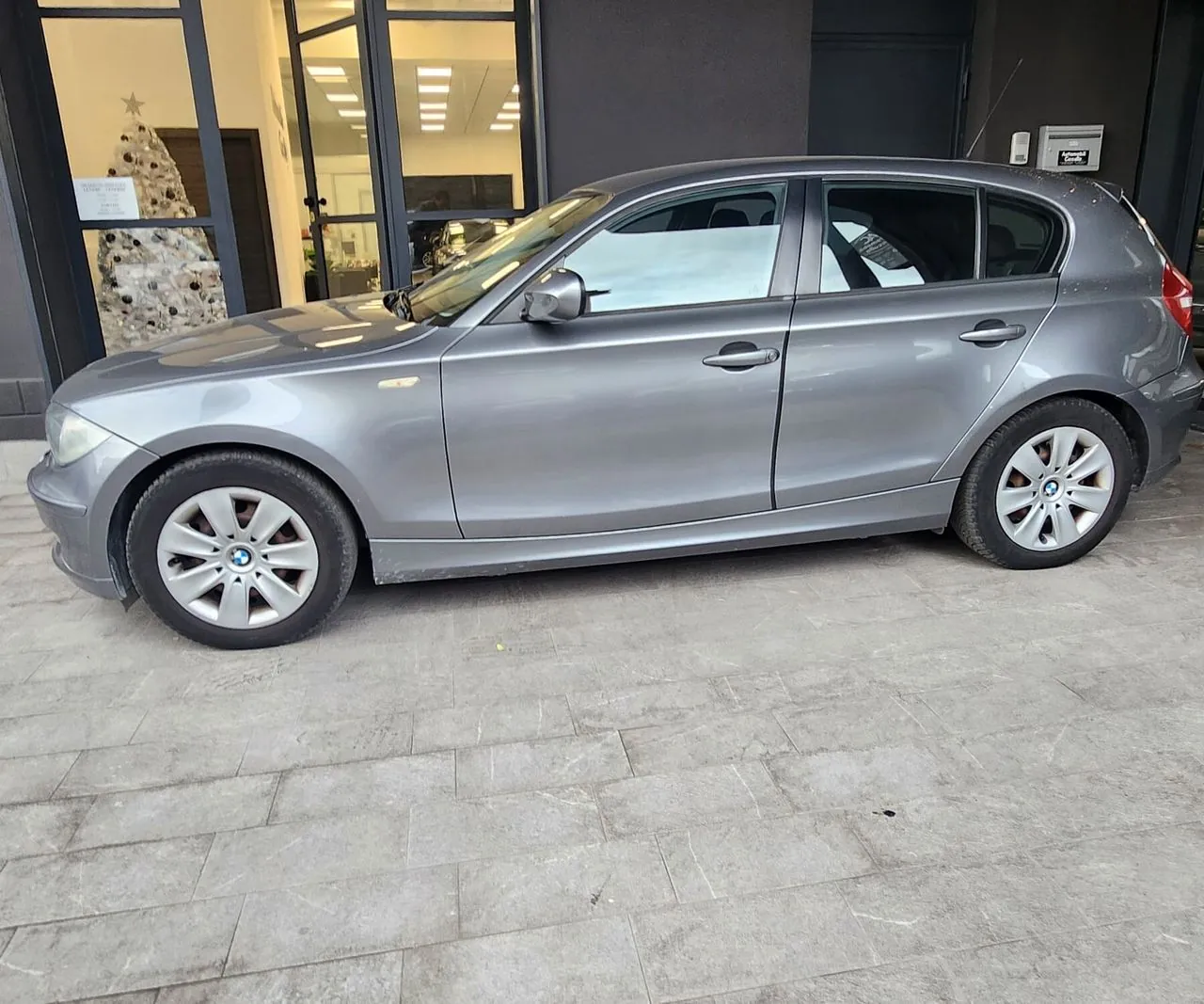 BMW 118D 2011 photo 4