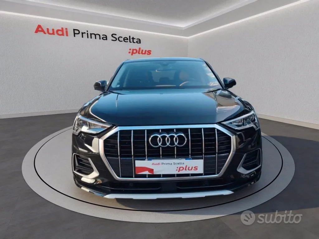 Audi Q3 2023 photo 2