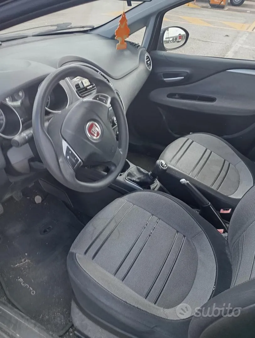Fiat Punto Evo 2011 photo 5