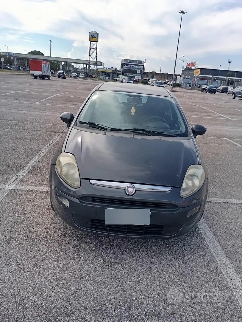 Fiat Punto Evo 2011 photo 4