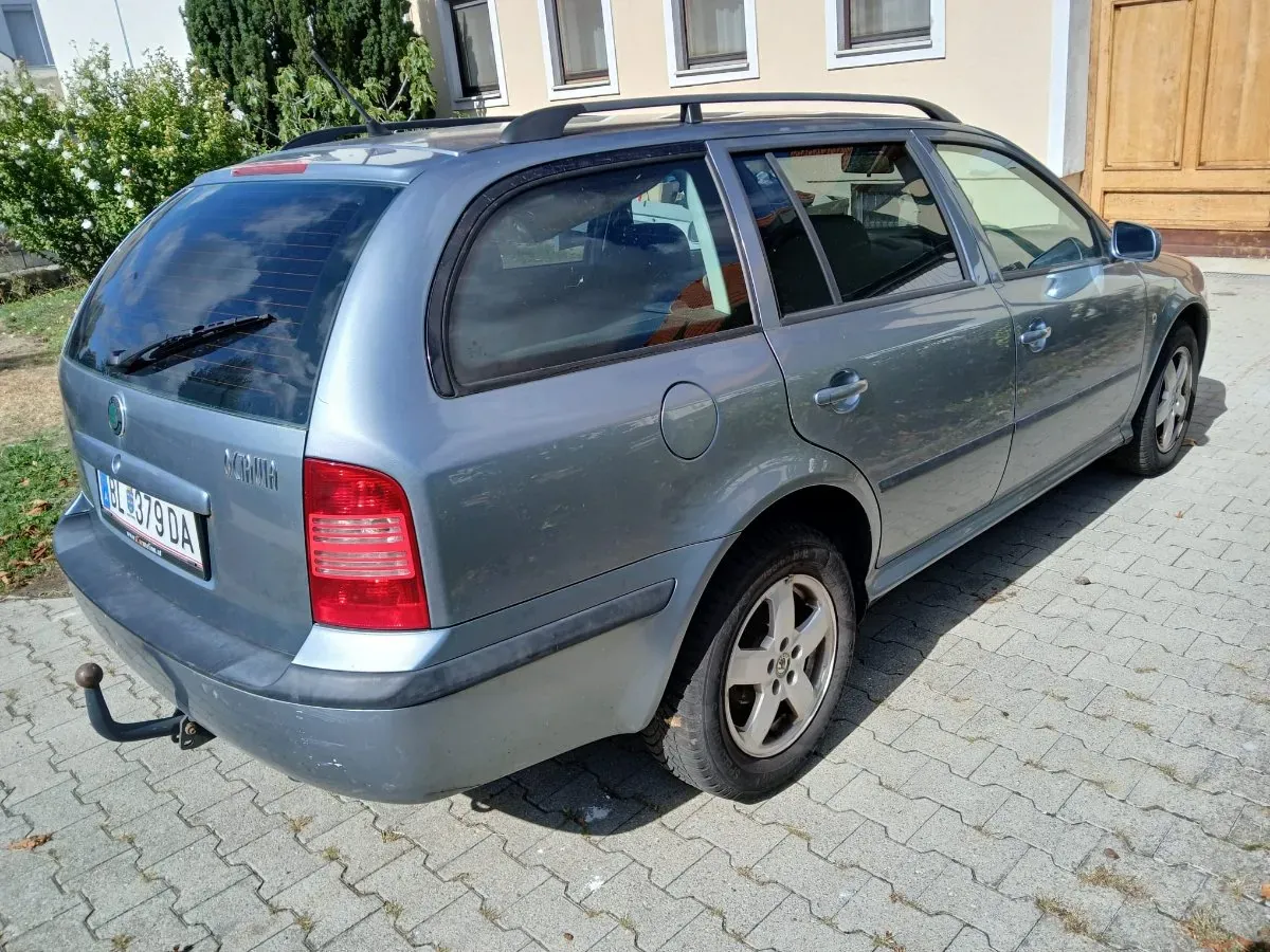 Skoda Octavia 2005 photo 3