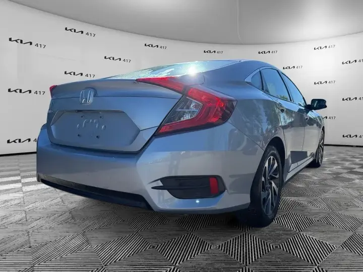 Honda Civic 2017 photo 5