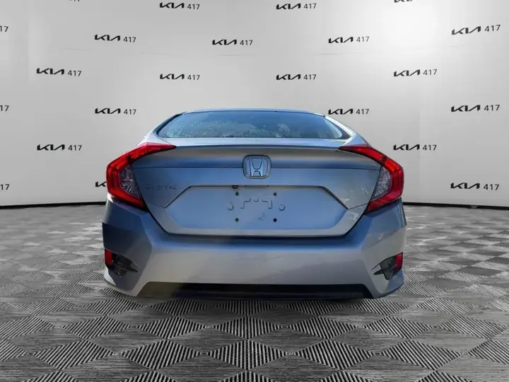 Honda Civic 2017 photo 4