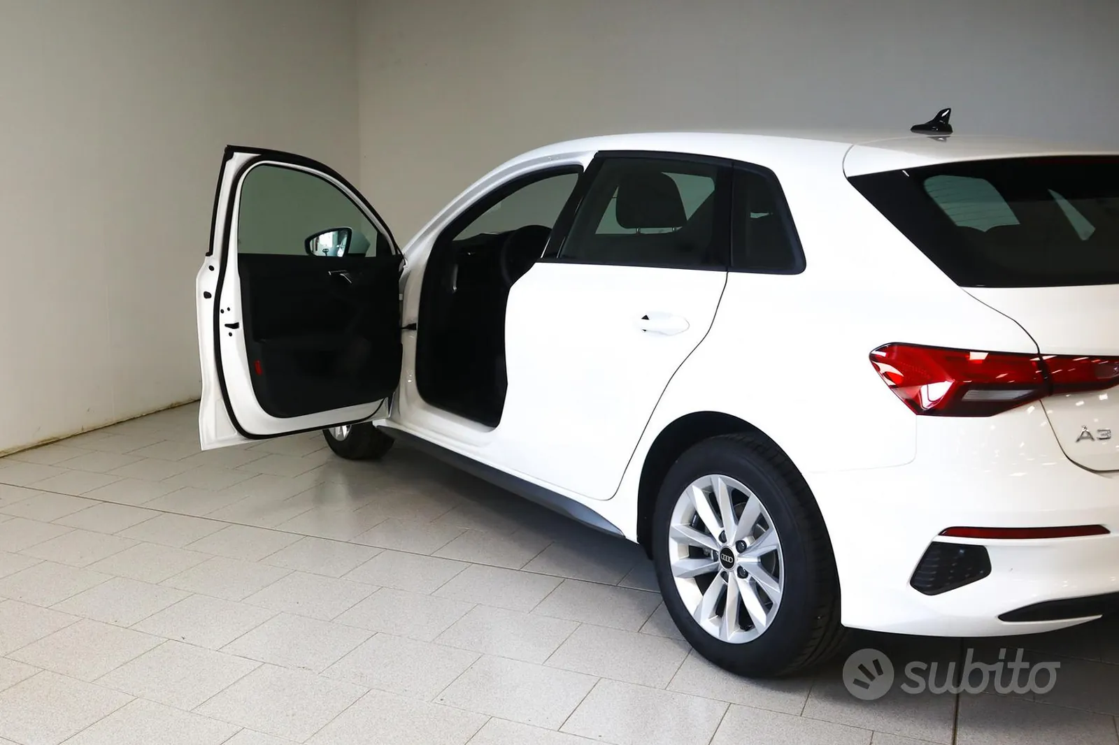 Audi A3 2023 photo 4