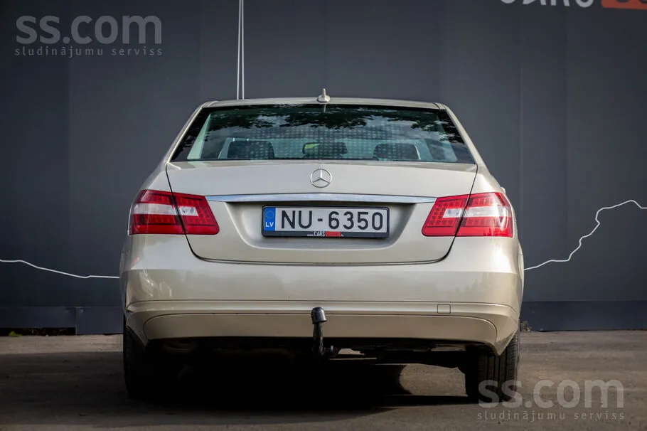 Mercedes-Benz E200 2010 photo 5